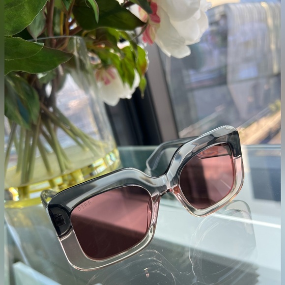 DIFF Eyewear Giada Smoke Rose Crystal Ombre + Mauve Polarized Sunglasses - Picture 6 of 10
